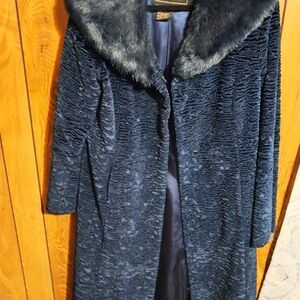 Elegant Navy Faux Fur Women's Coat